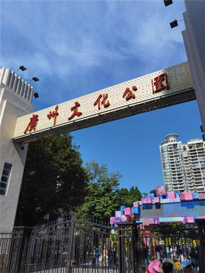 为您提供专业商务模特服务，满足您的各种需求